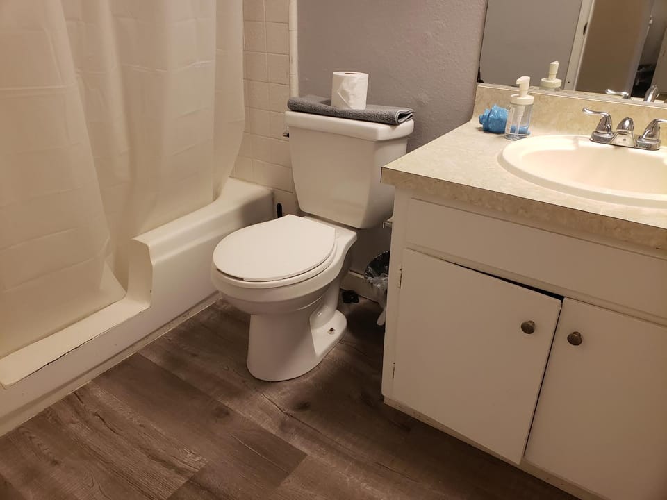 Beverly Hills Studios Apartment in Beverly Hills