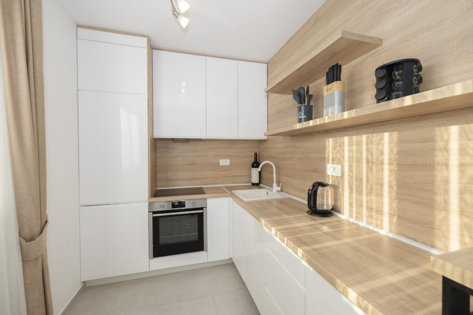 Apartment Veranda Apartment in Makarska