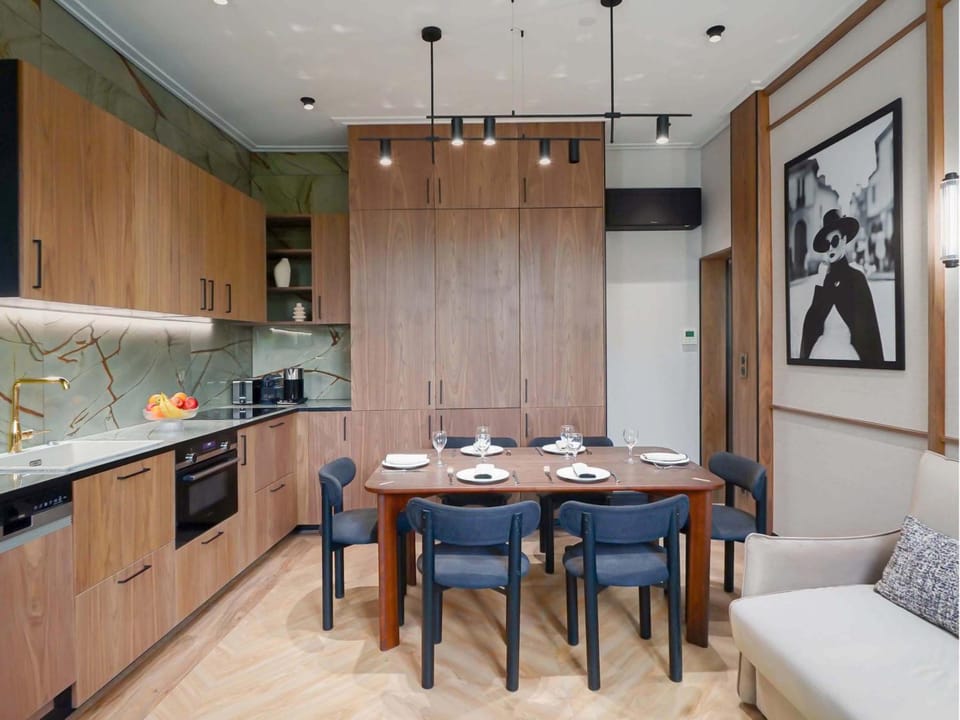 Kitchen or kitchenette, Living room, Dining area, stove