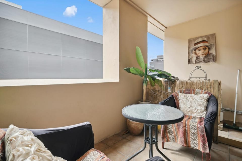 Balcony/Terrace, Balcony/Terrace, Seating area, Dining area
