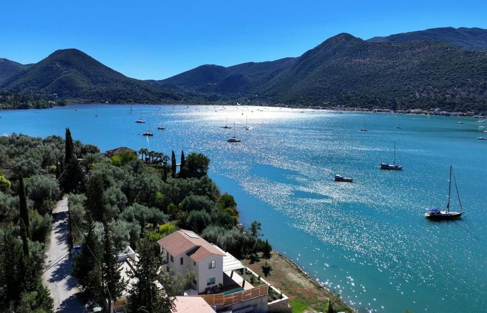 Day, Lake view, Mountain view, Sea view