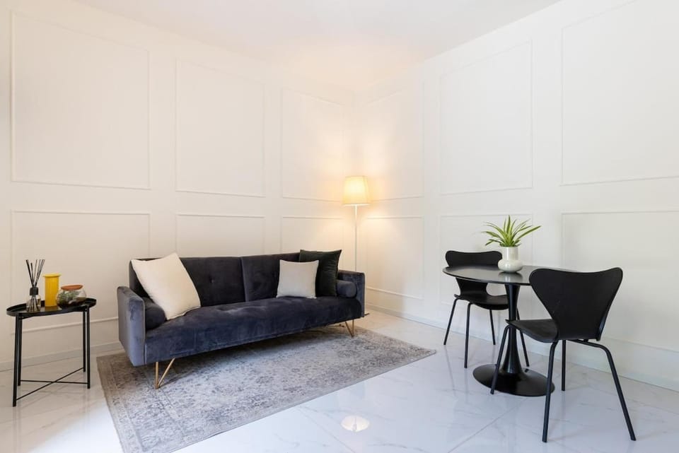 Boutique apt with private parking Apartment in Vicenza