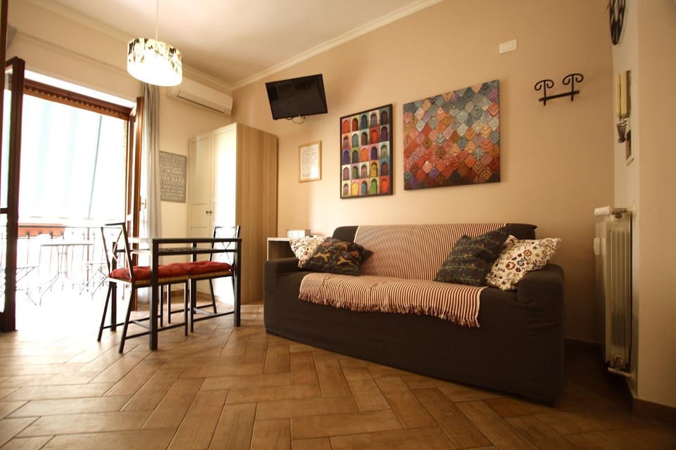 Margherita Holiday Home Apartment in Rome