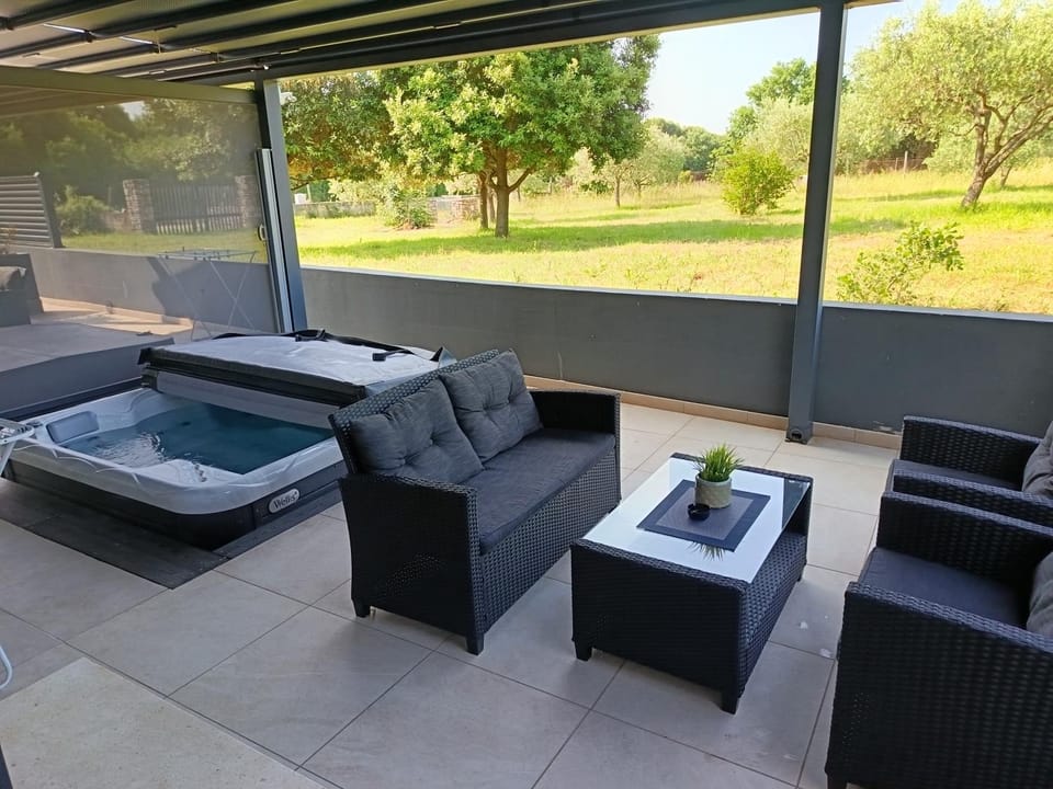 Seating area
