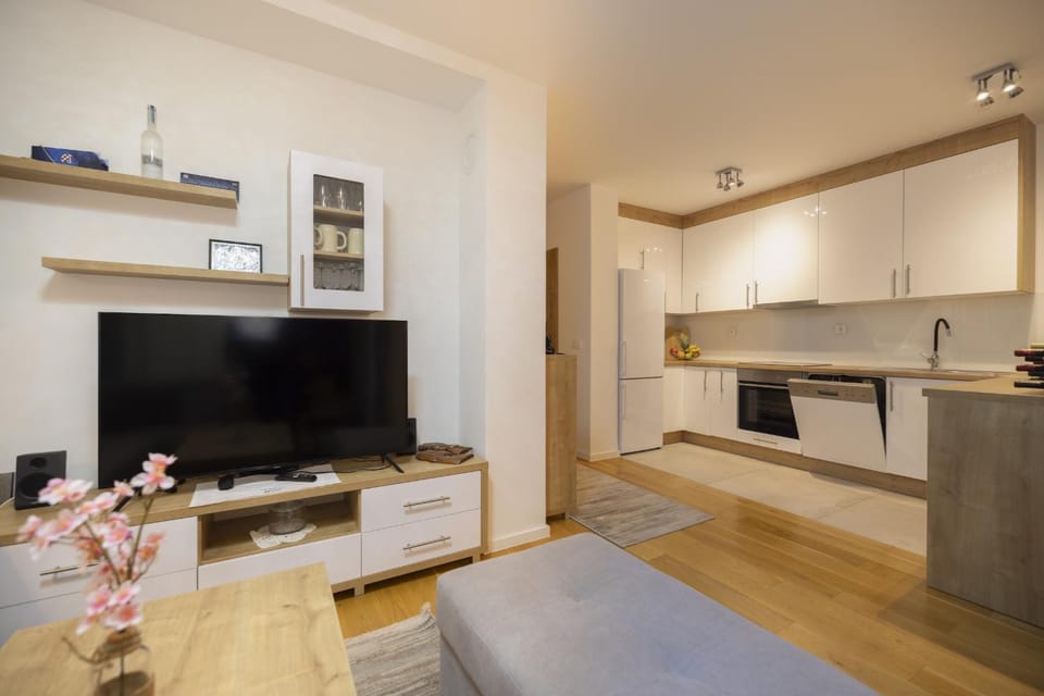 Apartment Lille Apartment in Makarska