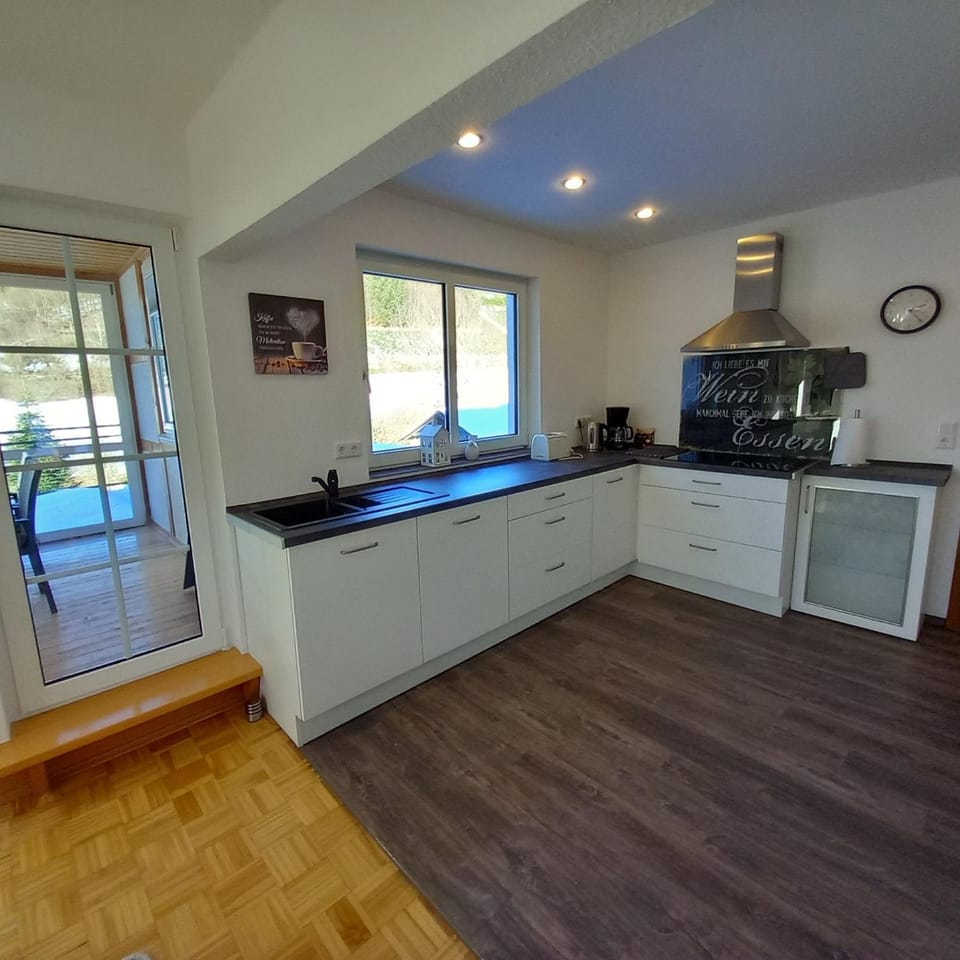 Property building, Kitchen or kitchenette, Living room