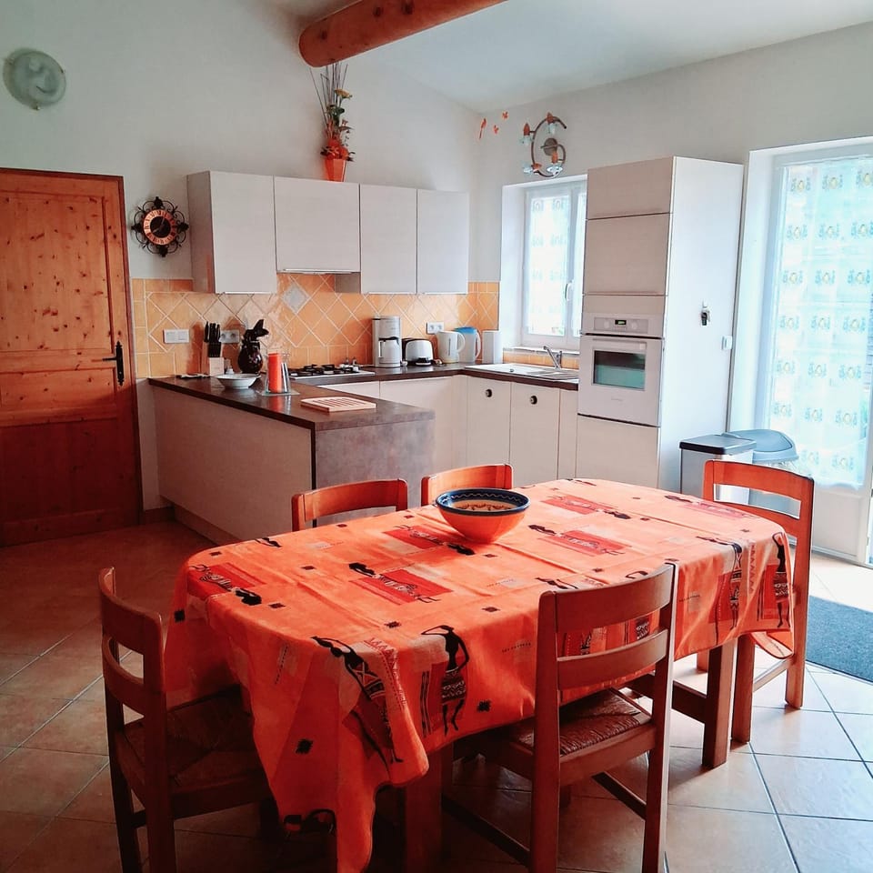Le mas de la Ravine chez Juju House in Provence