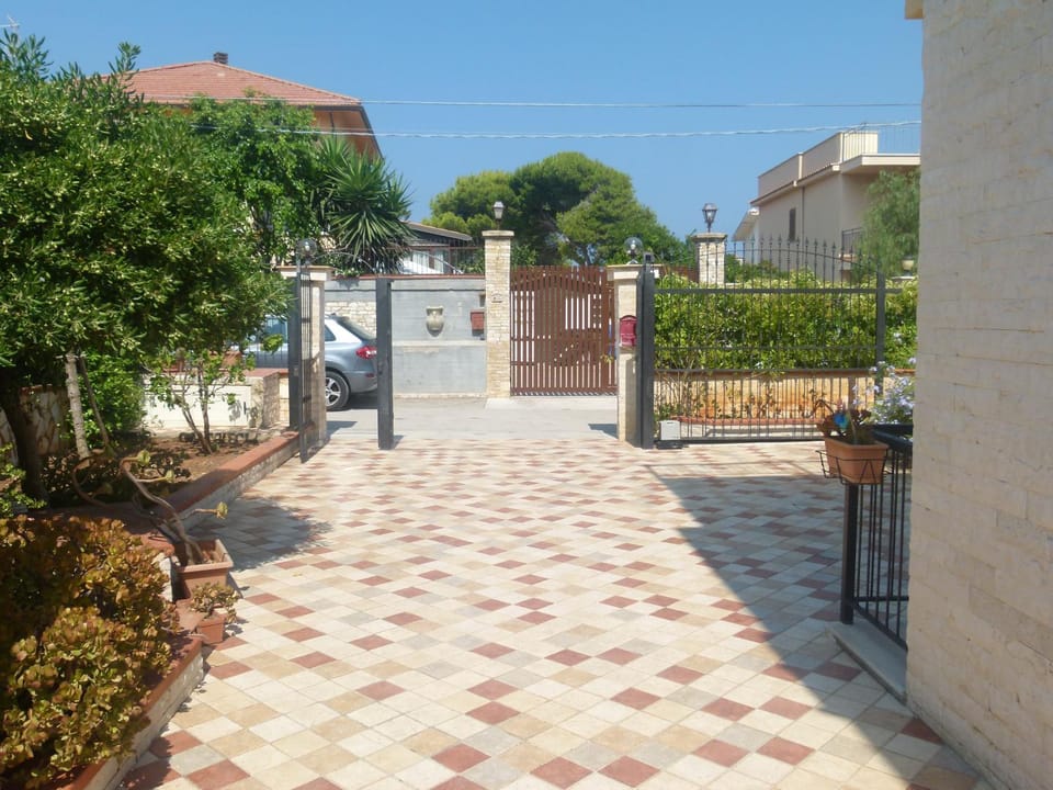 Villino Toti e Silvana - a 50 mt dal mare House in Sicily