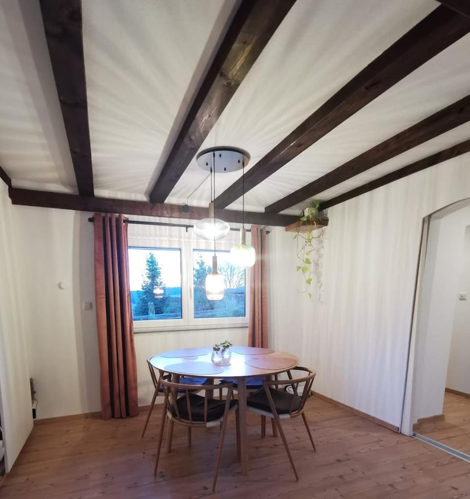 Dining area, kitchen