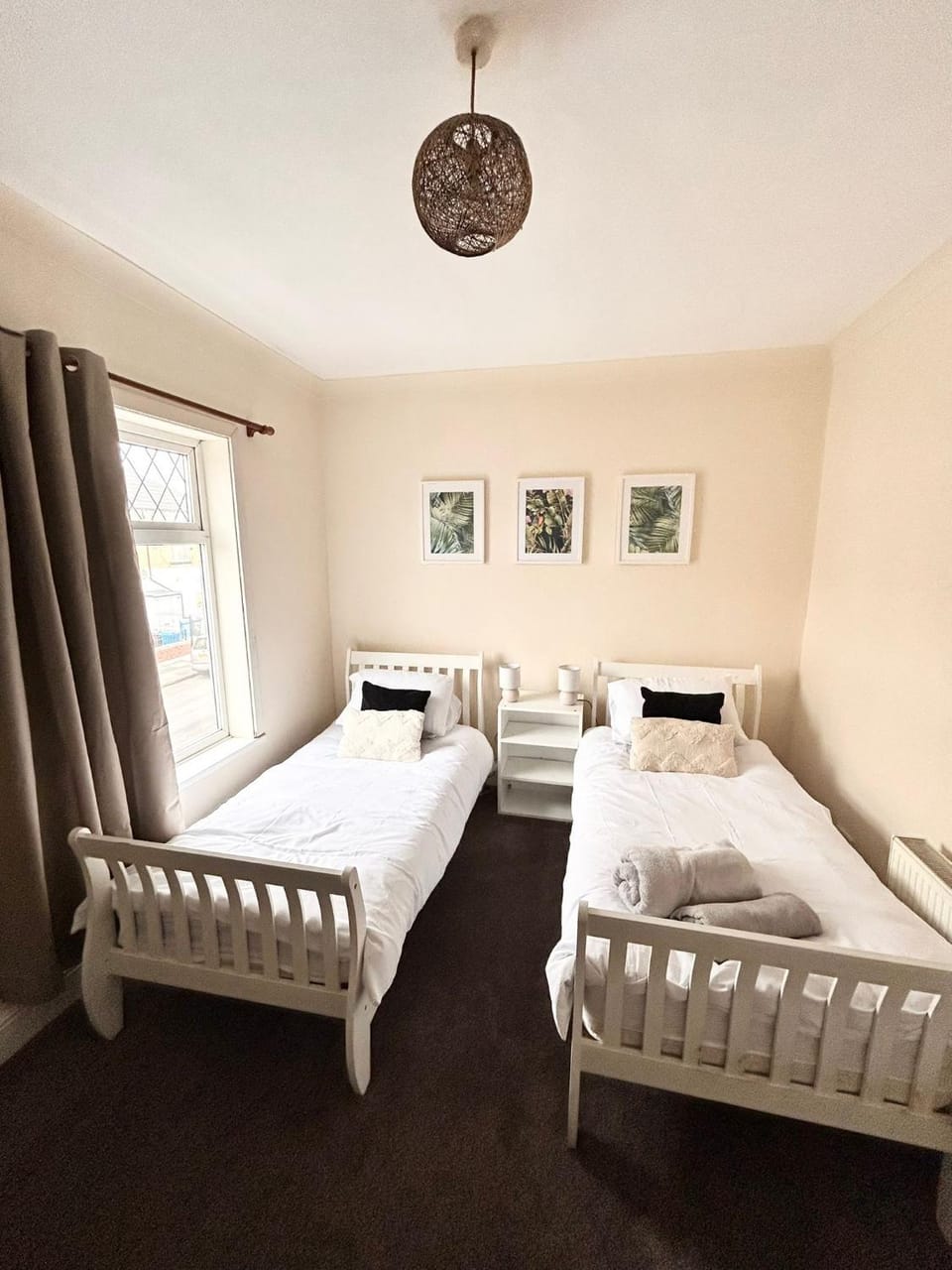 Beautiful 4 bedroom property with 5G WI-FI and smart tv House in Hull