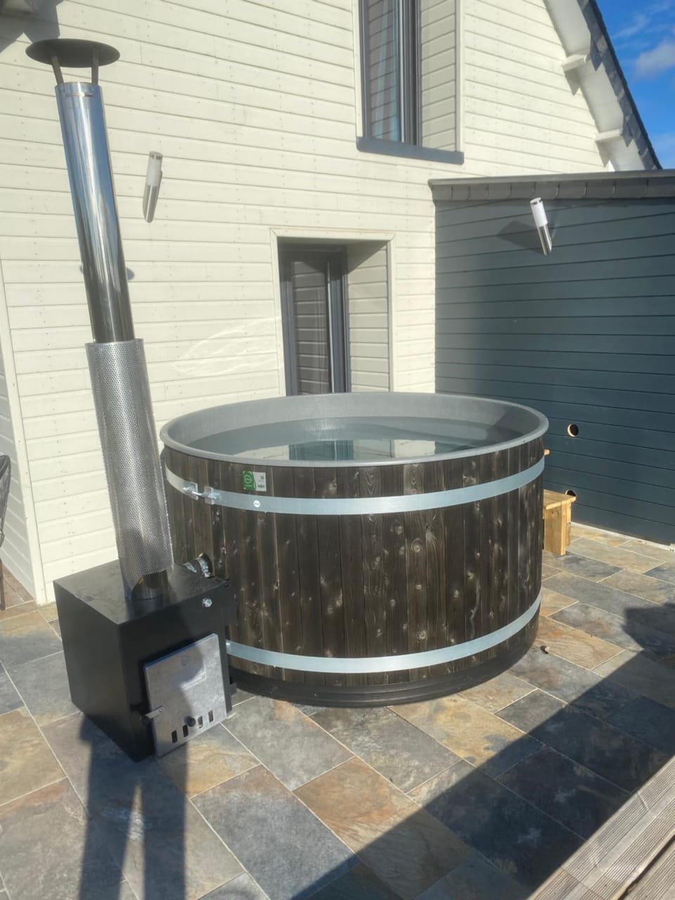 Day, Hot Tub