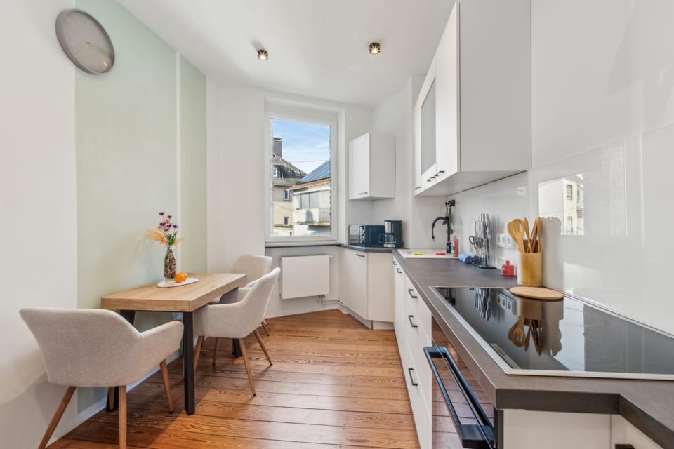 Kitchen or kitchenette, Seating area, Dining area, dishwasher, stove