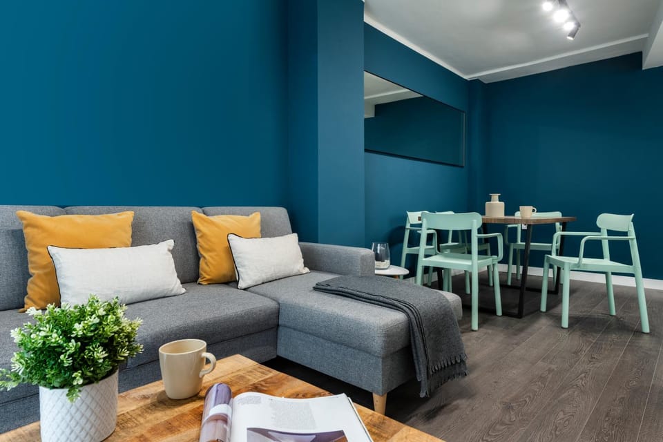 Living room, Dining area