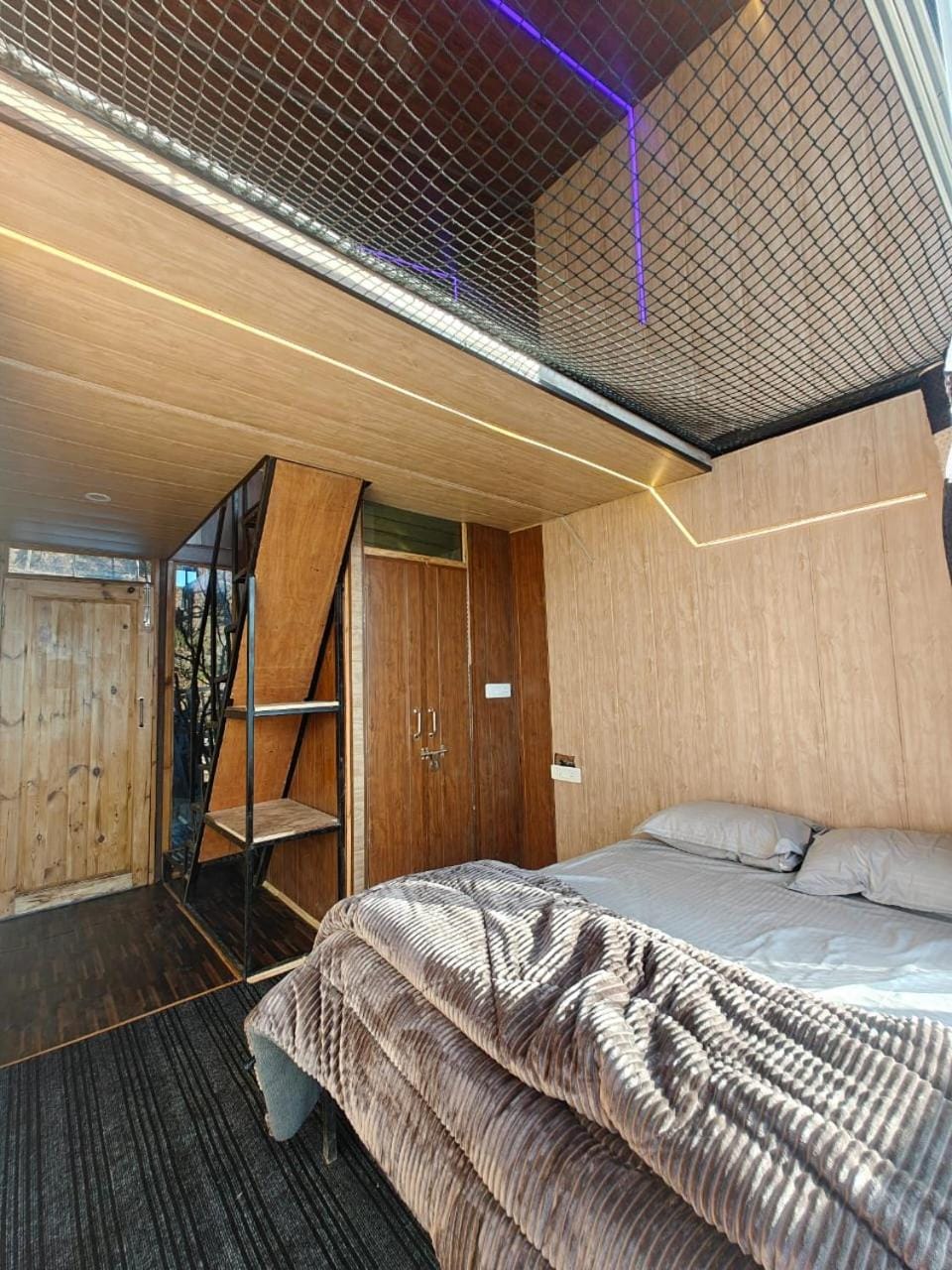 INFINITY OTH Cafe and Stays Hotel in Himachal Pradesh