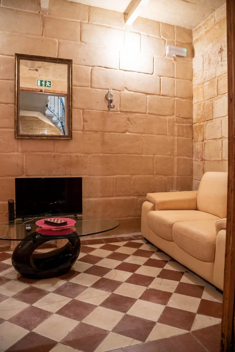 Senglea Charming 2BDR Townhouse House in Malta