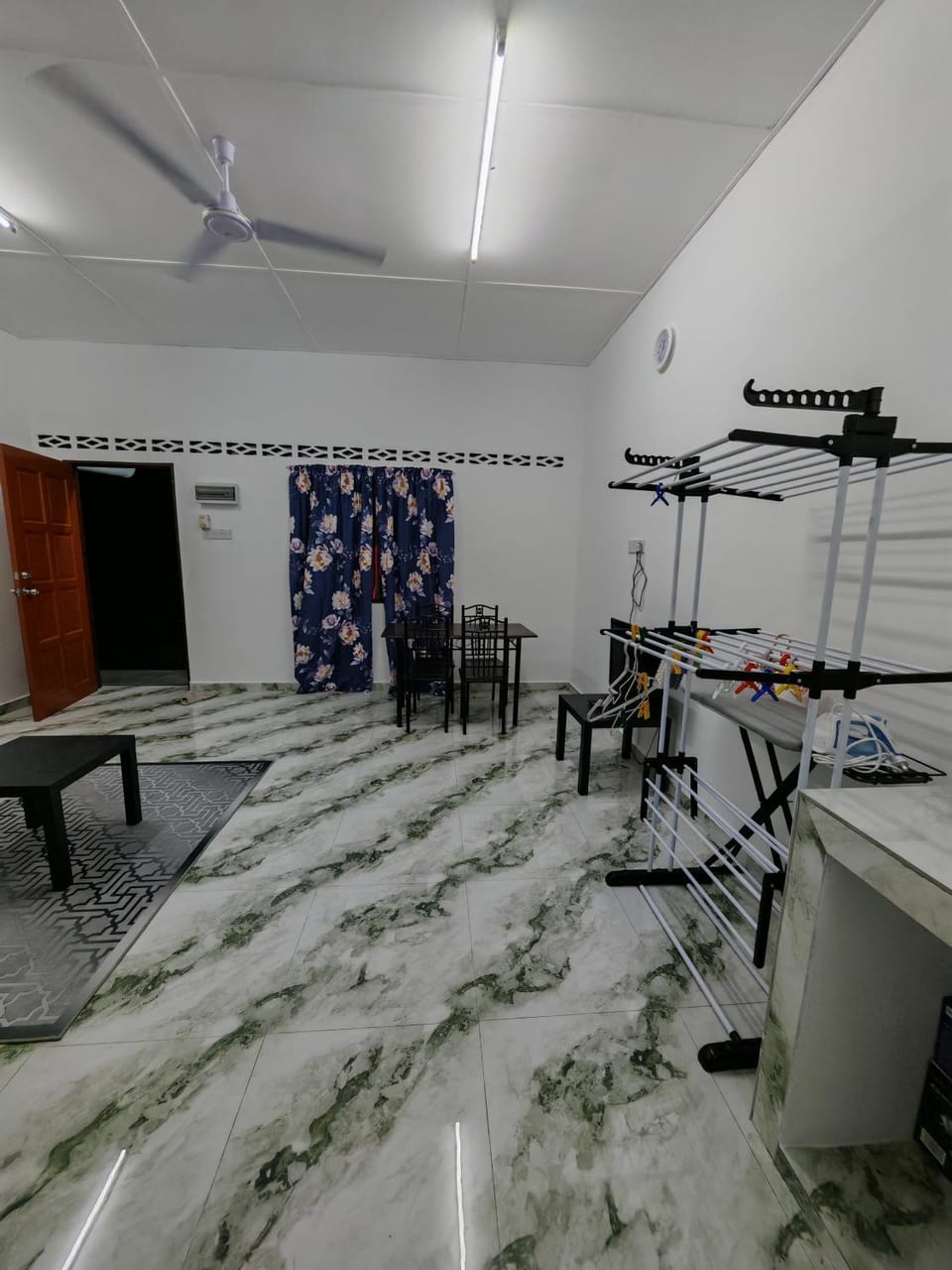HOMESTAY DATUL BANTING #3, 1bilik 4-6org, Near Jenjarom, HargaB40, Mvslim shj, #NO TOWEL House in Selangor, Malaysia