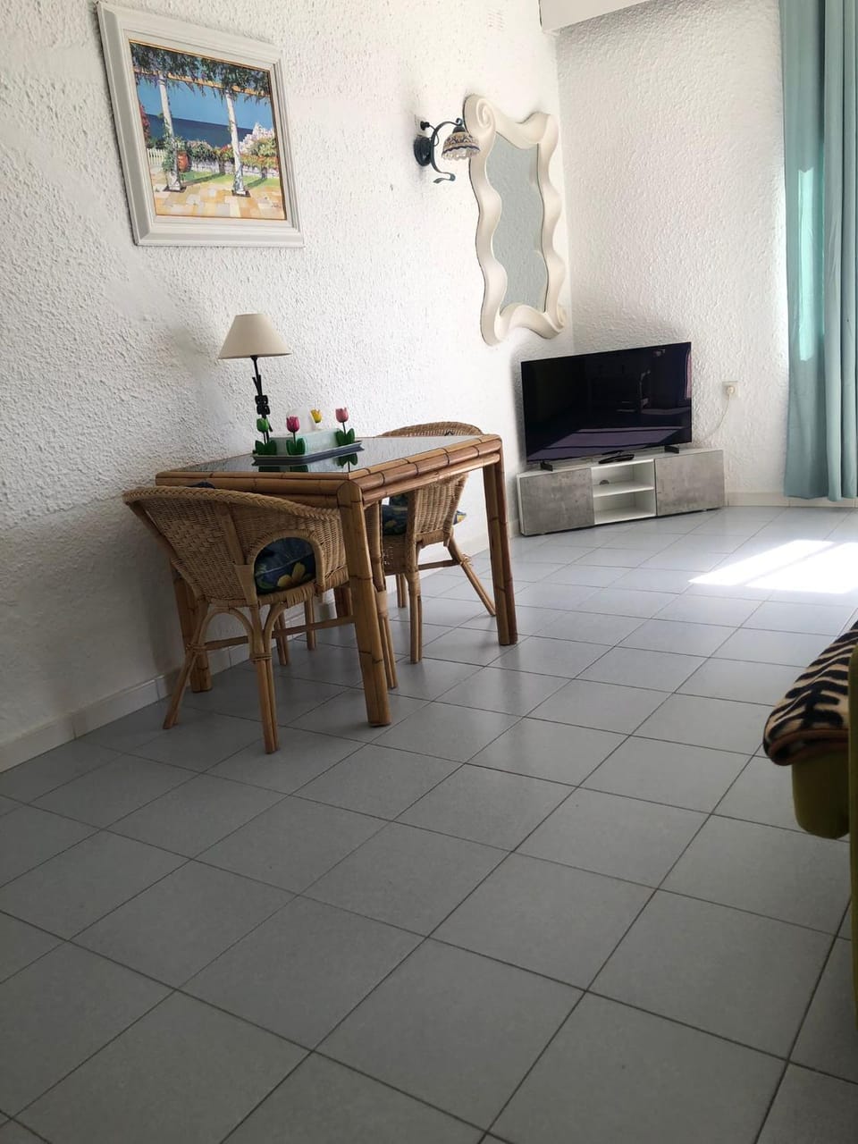 TV and multimedia, Dining area