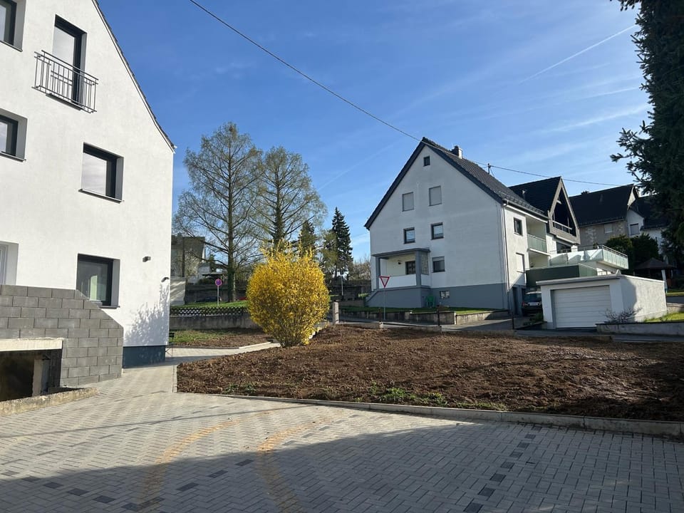 Property building, Garden, Garden view, Street view