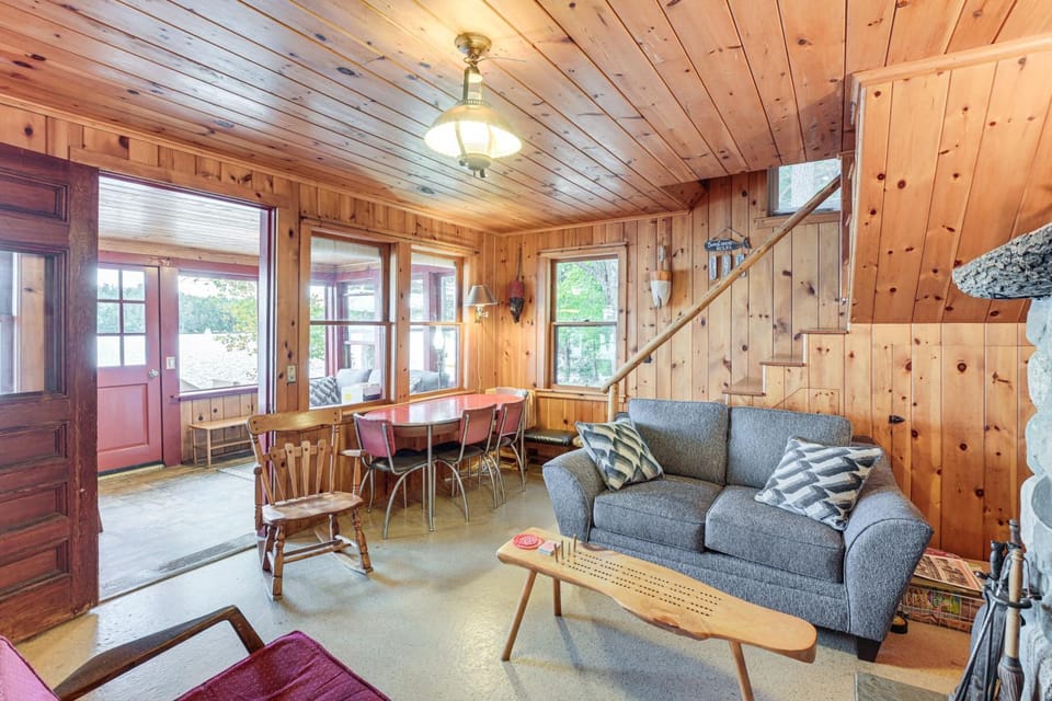 Dock, Beach, Views: Rustic Green Lake Cottage House in Dedham