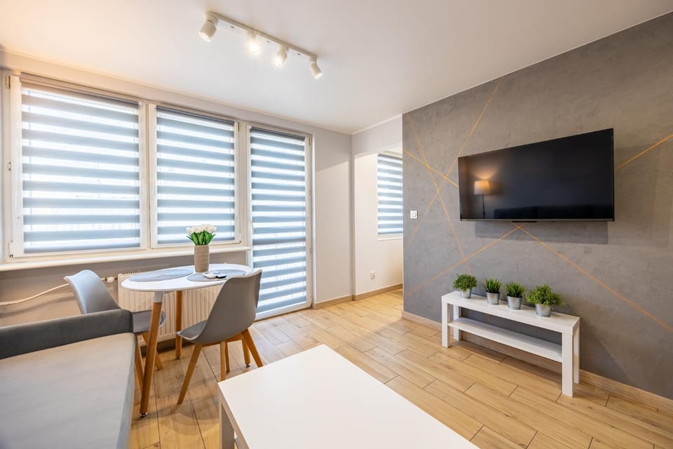 Communal lounge/ TV room, Evening entertainment