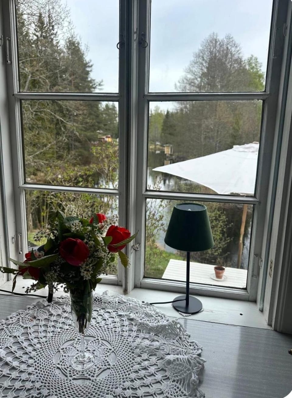 Historiskt, mysigt boende med sjöutsikt i underbar miljö House in Västra Götaland County