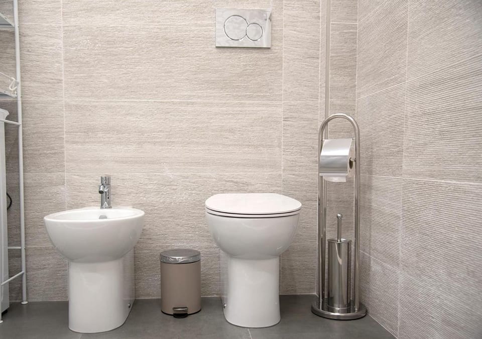 Toilet, Bathroom