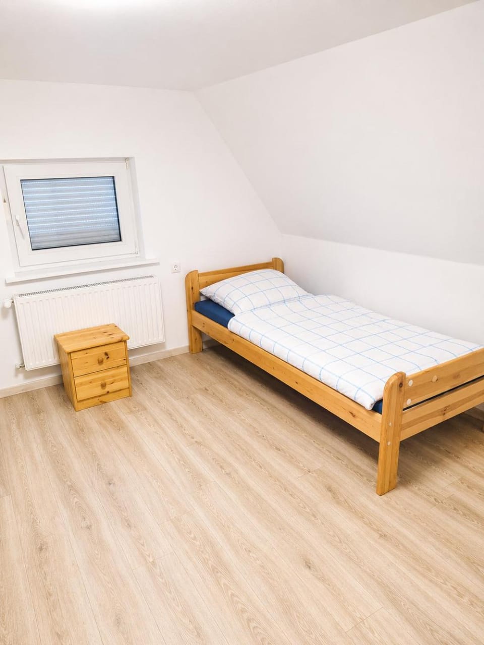 5 Bett Monteurwohnung in Emden Hauptstraße Apartment in Emden