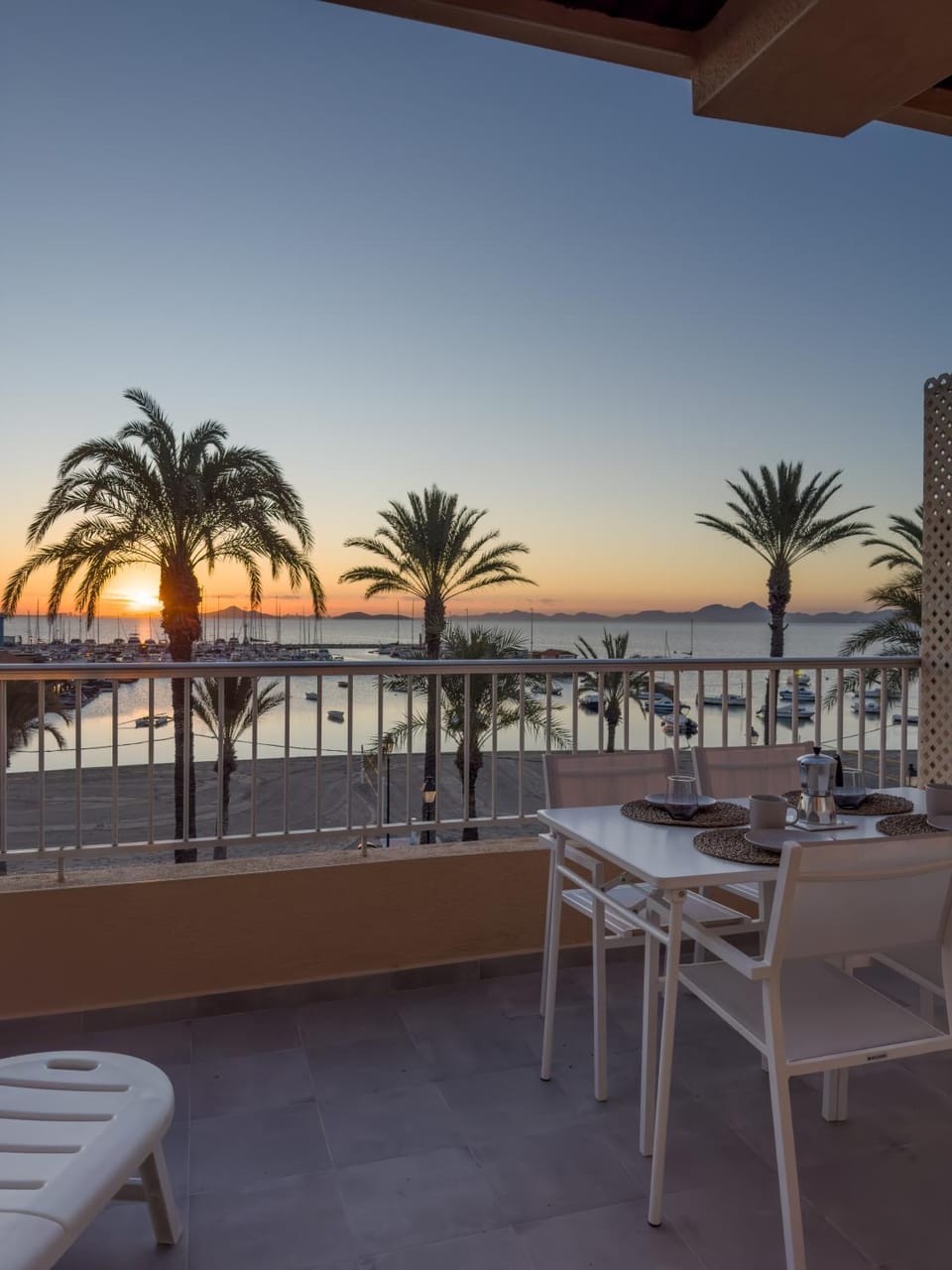 Day, Natural landscape, View (from property/room), Balcony/Terrace, Sea view, Sunrise