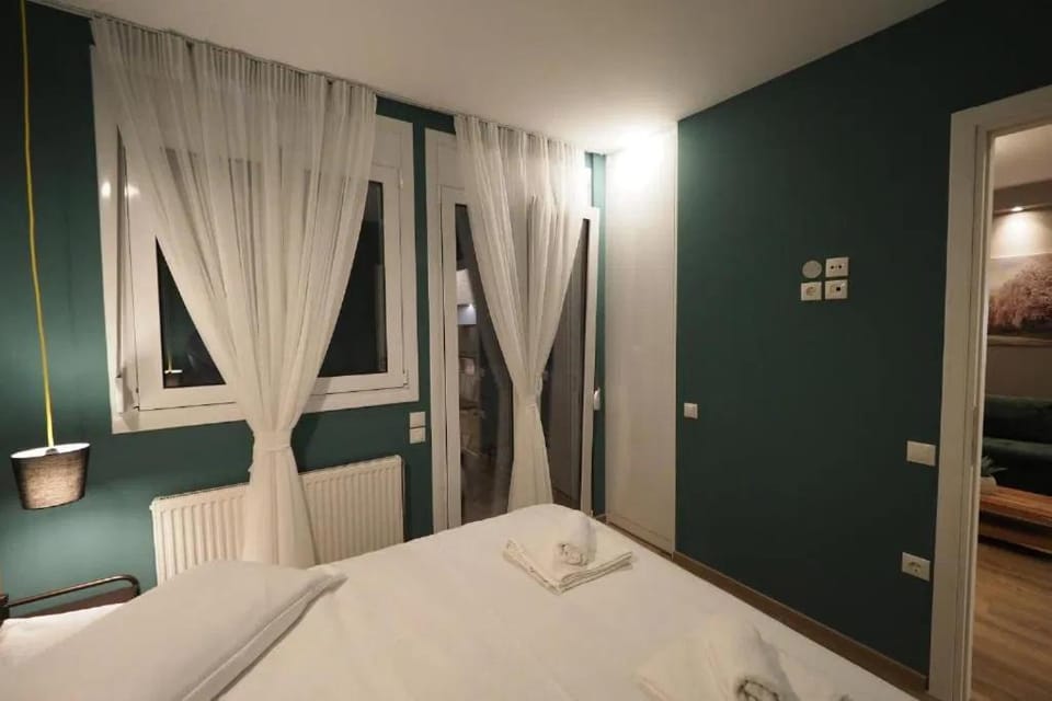 Bedroom, wardrobe