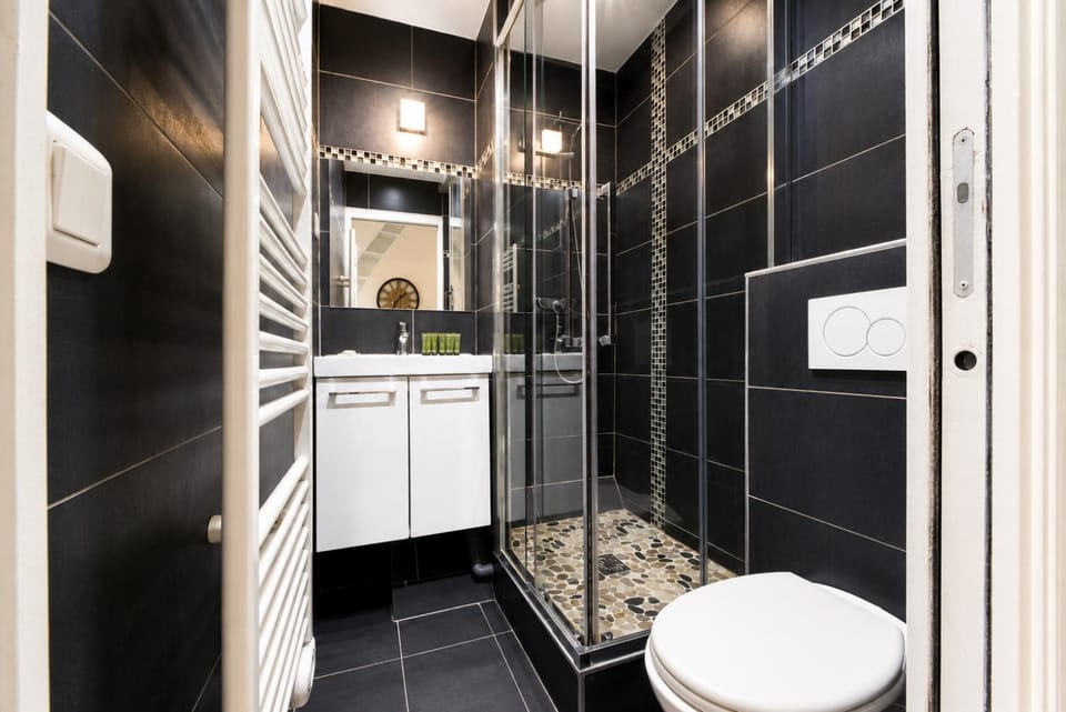 CIA - Faubourg Montmartre Studio Apartment in Paris