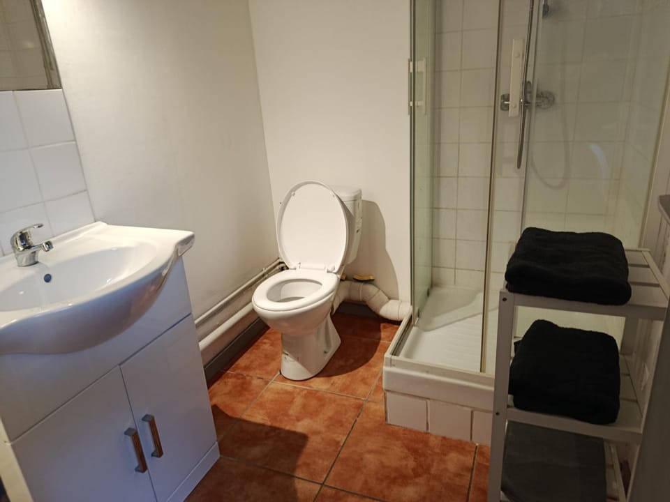 Grand studio climatisé proche centre-ville NARBONNE Apartment in Narbonne