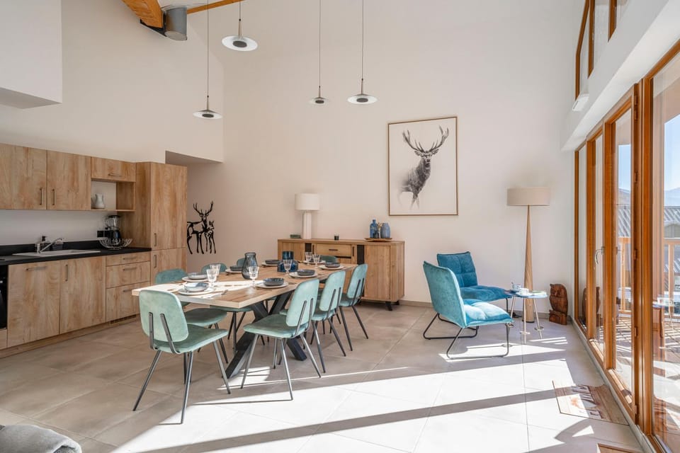 Kitchen or kitchenette, Living room, Dining area