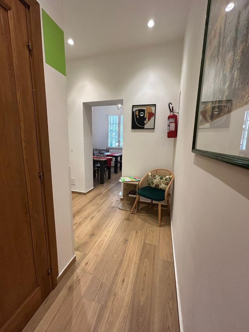 Facade/entrance, Living room, Other, Seating area, soundproof