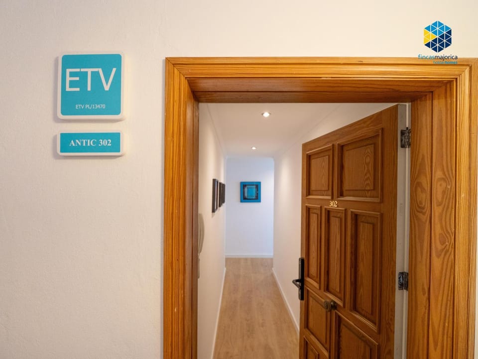 Apto Antic 302 Pax 4 Apartment in S'illot