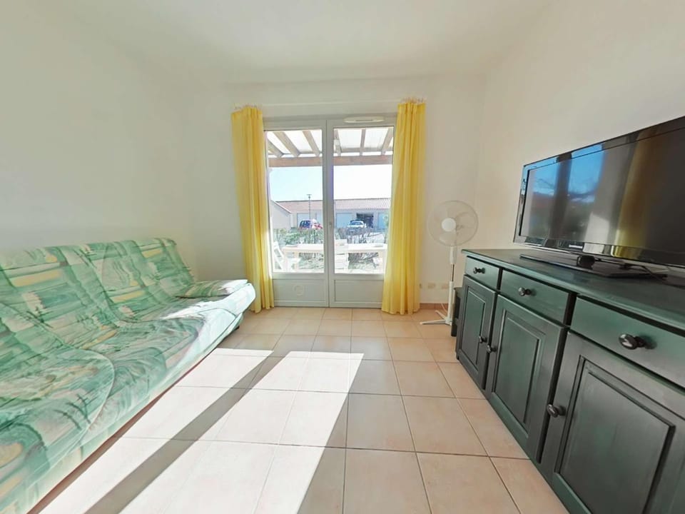 Maison 3 pièces 6 couchages PORT LEUCATE NATURISME PL040-046 Apartment in Leucate