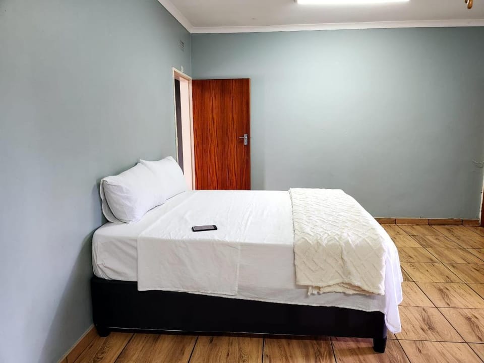 Majestic Guest House Bed and Breakfast in South Africa