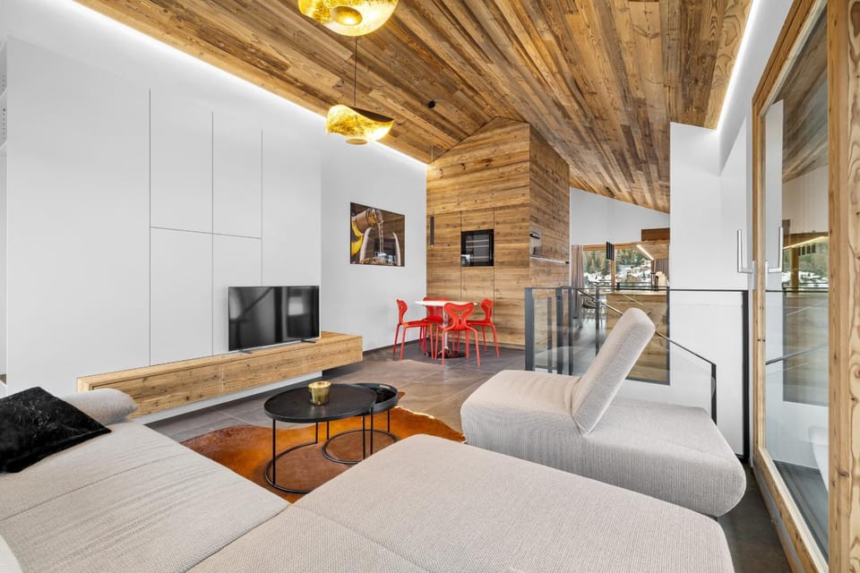 Communal lounge/ TV room, Living room
