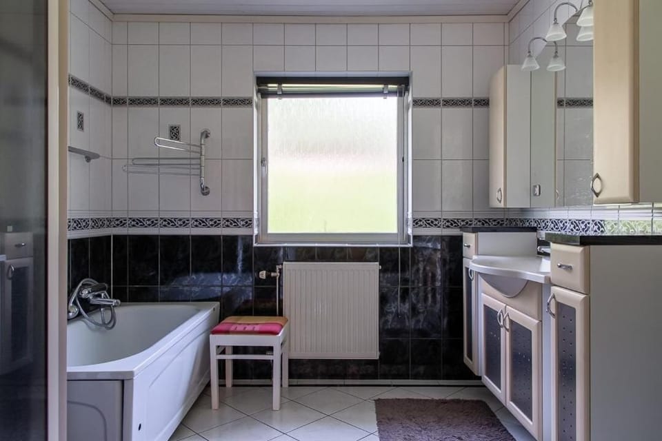 Big sea-loving house close to the beach Villa in Skåne County
