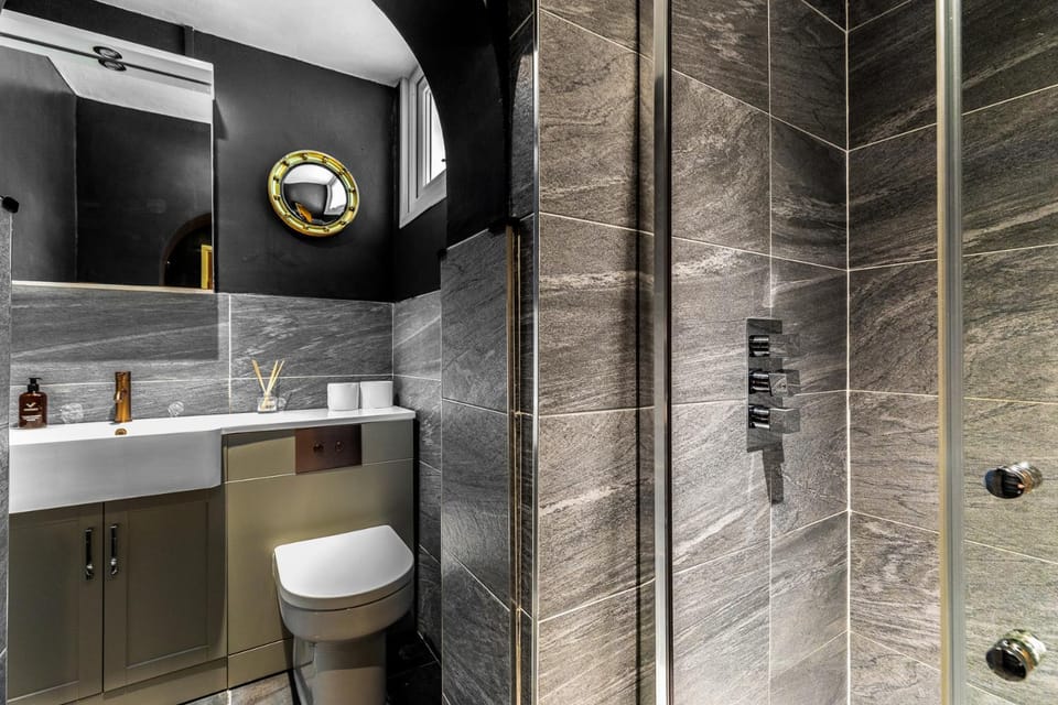 Mills Cottage - 1 parking space House in Henley-on-Thames