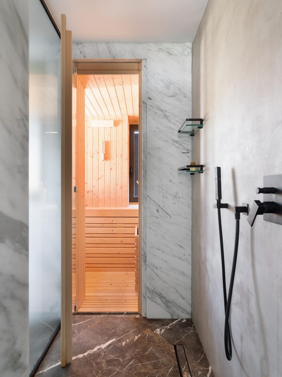 GOLDEN LUXE - Dream Villa Sauna & Jacuzzi Apartment in Emilia-Romagna
