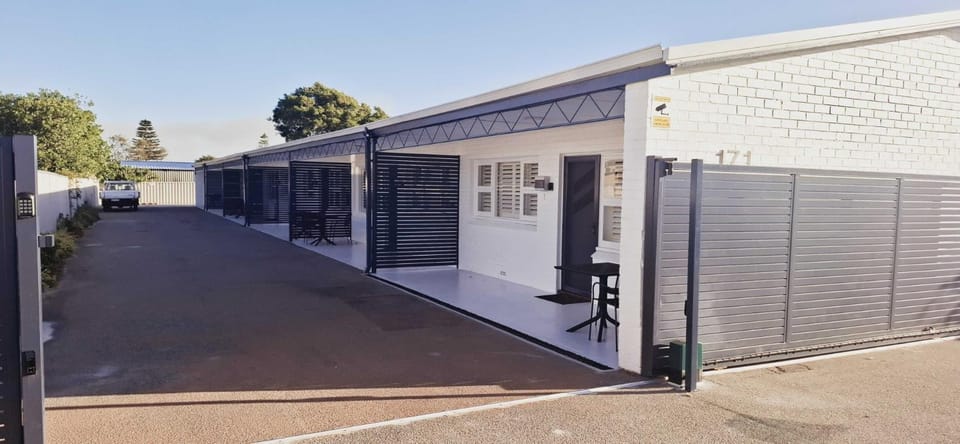 Tranquil Escape by Rockingham Jetty - Hosted by Canstay Apartment in Perth
