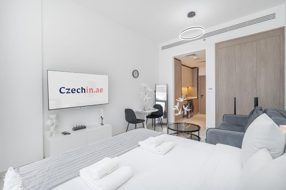Bed, TV and multimedia