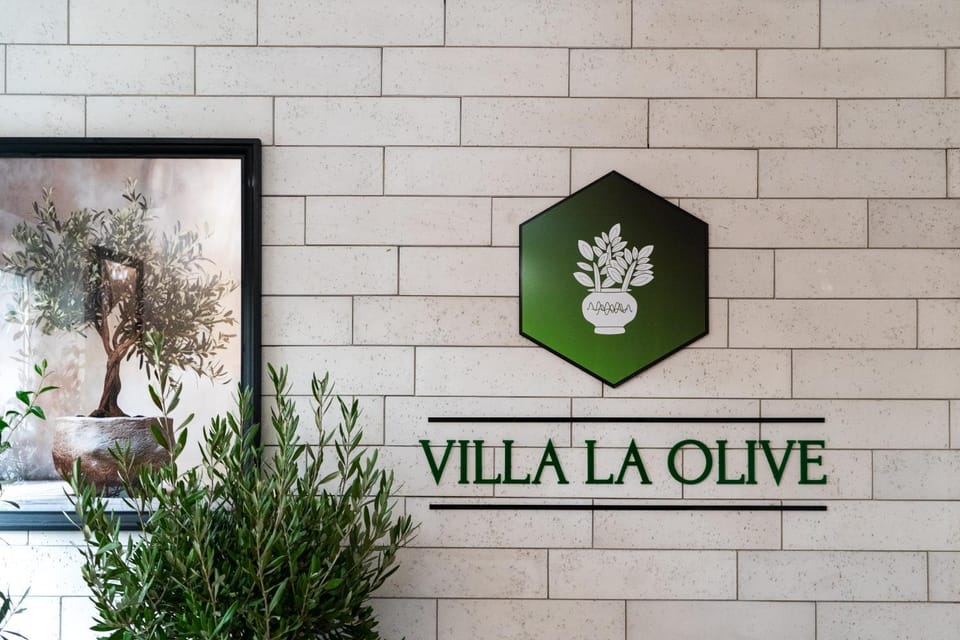 Property logo or sign, Logo/Certificate/Sign