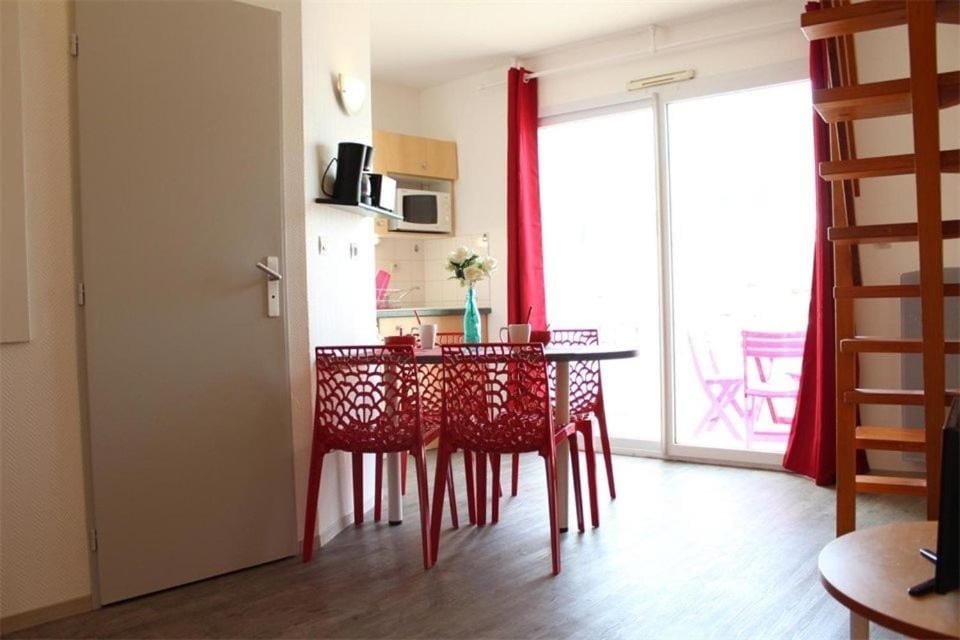 Appt Studio mezza LA ROCHELLE - LR030-A213 Apartment in La Rochelle