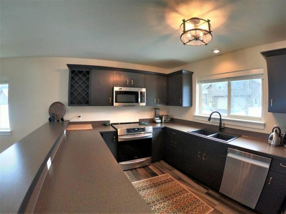 Final Frontier House in Big Sky