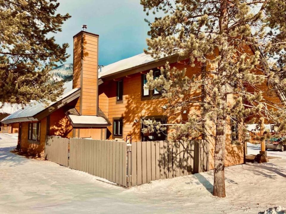 Cutest Little Condo Apartment in Big Sky