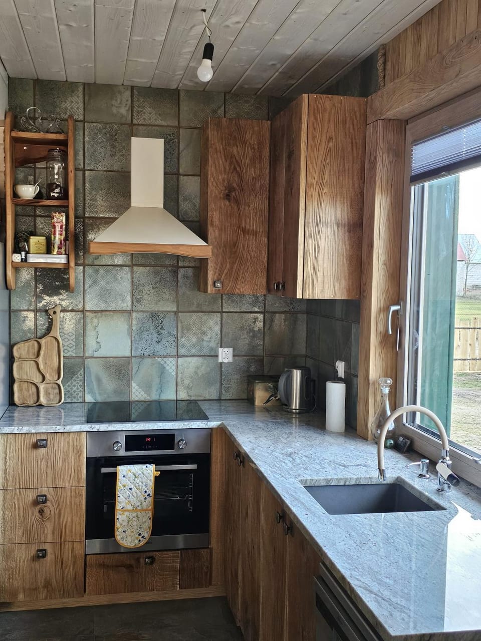 Kitchen or kitchenette, dishwasher, pet friendly, stove