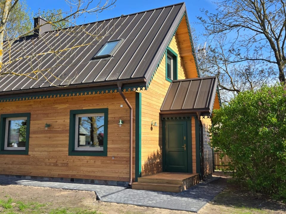 Property building, Spring, Day