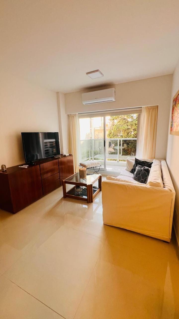 Depto en Belgrano con pileta y estacionamiento opcional Apartment in Buenos Aires