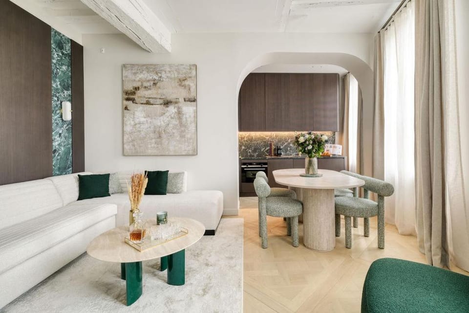 Living room, Seating area, Dining area